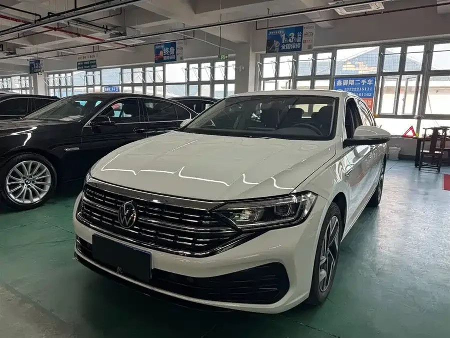 Volkswagen Sagitar 2023 Sagitar 300TSI DSG Beyond Edition 2023 — фото 1, купить с доставкой в Москву