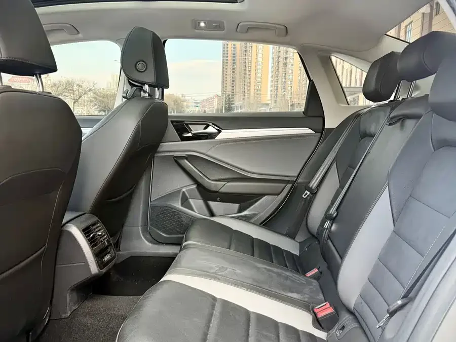Volkswagen Sagitar 2022 Sagitar 280TSI DSG Beyond Edition 2022 — миниатюра 5