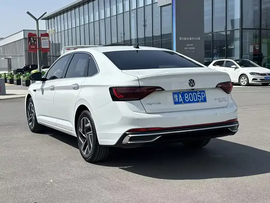 Volkswagen Sagitar 2023 Sagitar 300TSI DSG Beyond Edition 2023 — миниатюра 4