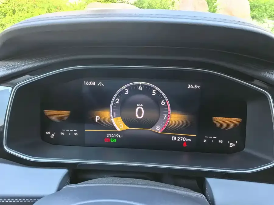 Volkswagen Sagitar 2024 Sagitar 300TSI DSG Flying Edition 2024 — миниатюра 4