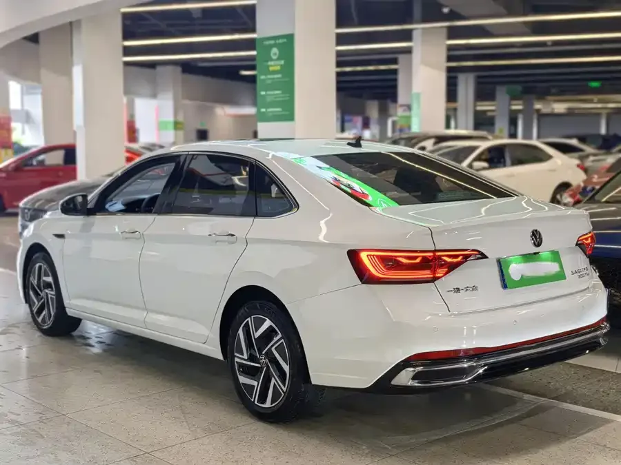 Volkswagen Sagitar 2023 Sagitar 300TSI DSG Beyond Edition 2023 — миниатюра 2