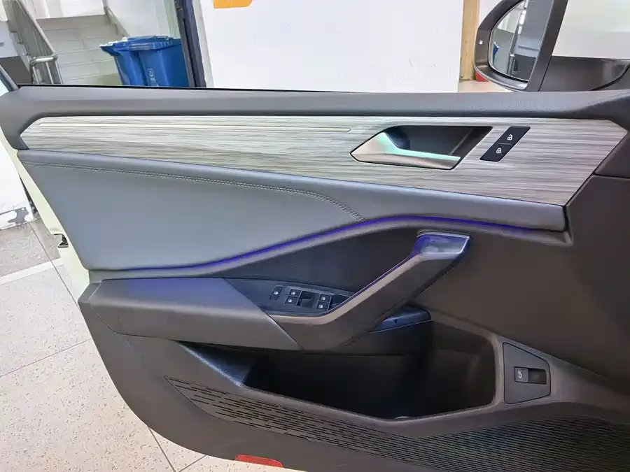 Volkswagen Sagitar 2023 Sagitar 300TSI DSG Beyond Edition 2023 — миниатюра 4