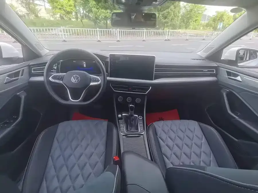 Volkswagen Sagitar 2023 Sagitar 300TSI DSG Beyond Edition 2024 — миниатюра 2