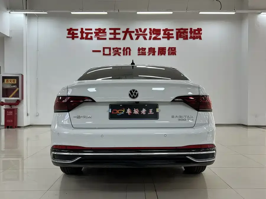 Volkswagen Sagitar 2023 Sagitar 300TSI DSG Beyond Edition 2023 — миниатюра 2