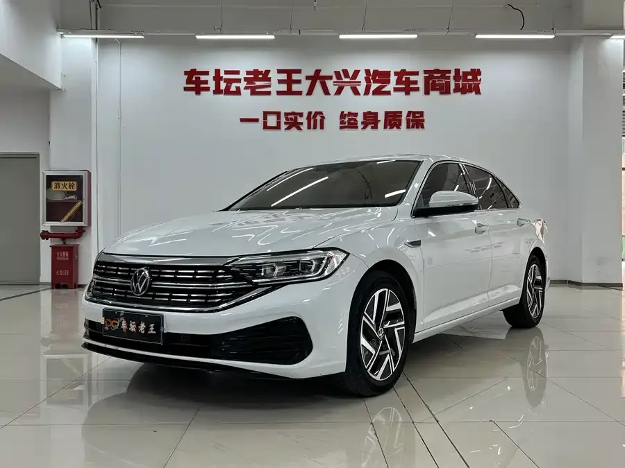 Volkswagen Sagitar 2023 Sagitar 300TSI DSG Beyond Edition 2023 — фото 1, купить с доставкой в Москву