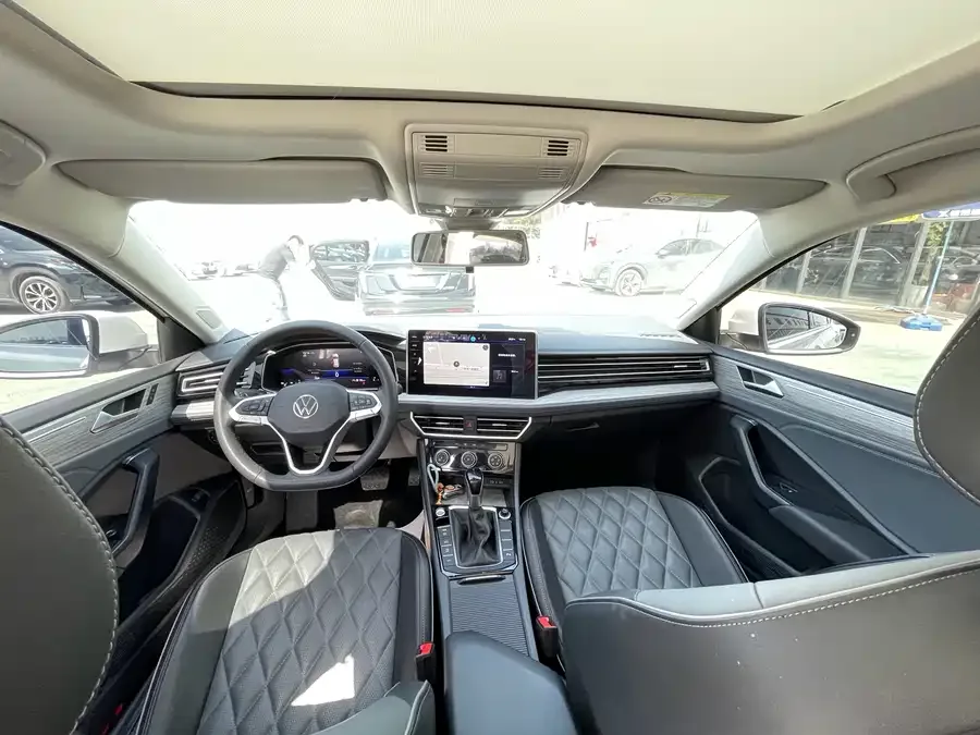 Volkswagen Sagitar 2025 Sagitar 300TSI DSG Beyond Edition 2025 — миниатюра 2
