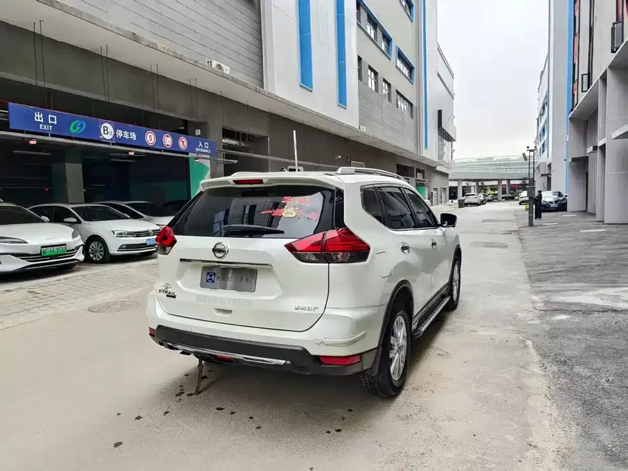 Nissan X-Trail X-Trail 2022 2.0L 2WD Intelligent Comfort Edition 2023 — миниатюра 2