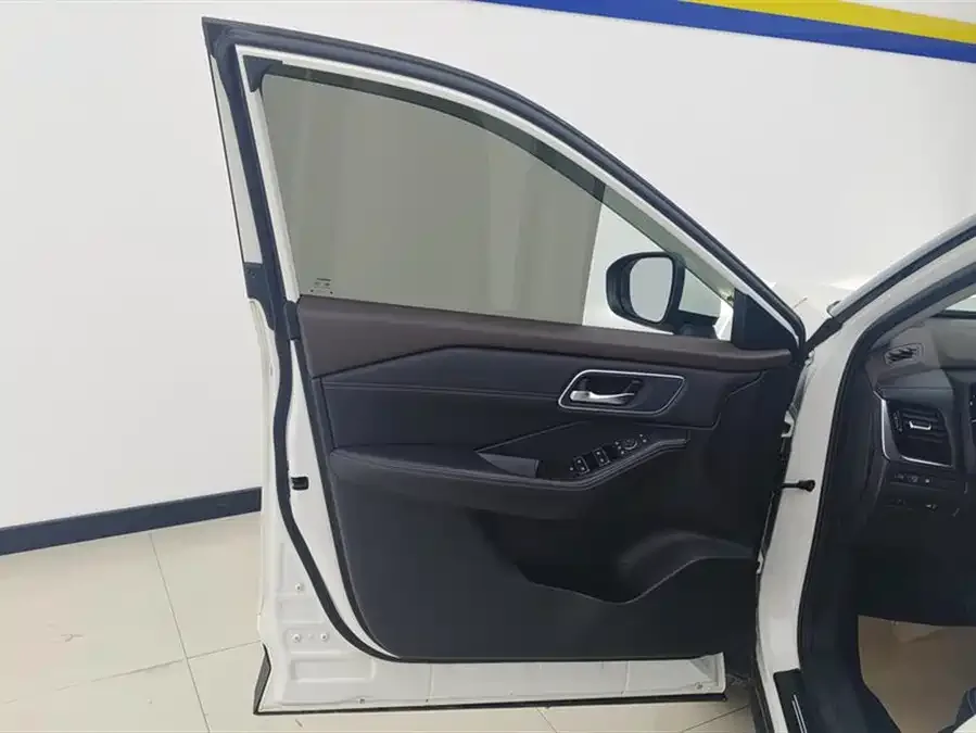 Nissan X-Trail X-Trail 2021 VC-Turbo 300 CVT 2WD Deluxe Edition 2022 — миниатюра 4