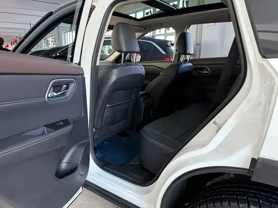 Nissan X-Trail X-Trail 2021 VC-Turbo 300 CVT 4WD Deluxe Edition 2022 — миниатюра 2