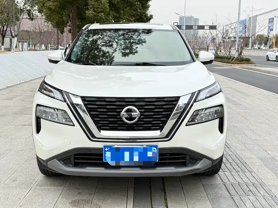 Nissan X-Trail X-Trail 2021 VC-Turbo 300 CVT 2WD Deluxe Edition 2022 — фото 1, купить с доставкой в Москву