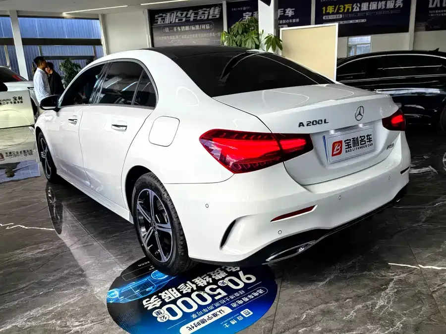 Mercedes-Benz Class A Mercedes-Benz A-Class 2024 A 200 L Fashion Edition 2024 — миниатюра 2