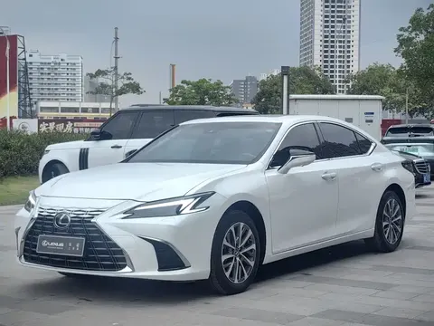 Lexus ES 2025 купить в Москве