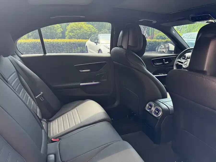 Mercedes-Benz Class C Mercedes-Benz C-Class 2023 C 260 L Sports Edition 2023 — миниатюра 5