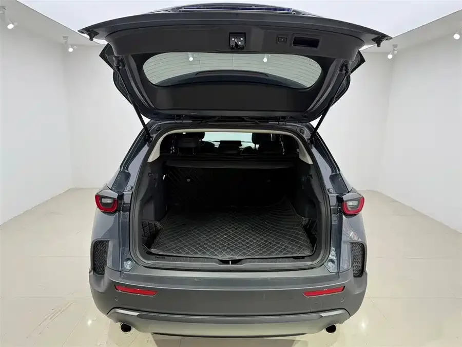 Mazda CX-50 Mazda CX-50 also available for 2023 2.0L Leading Edition 2023 — миниатюра 4