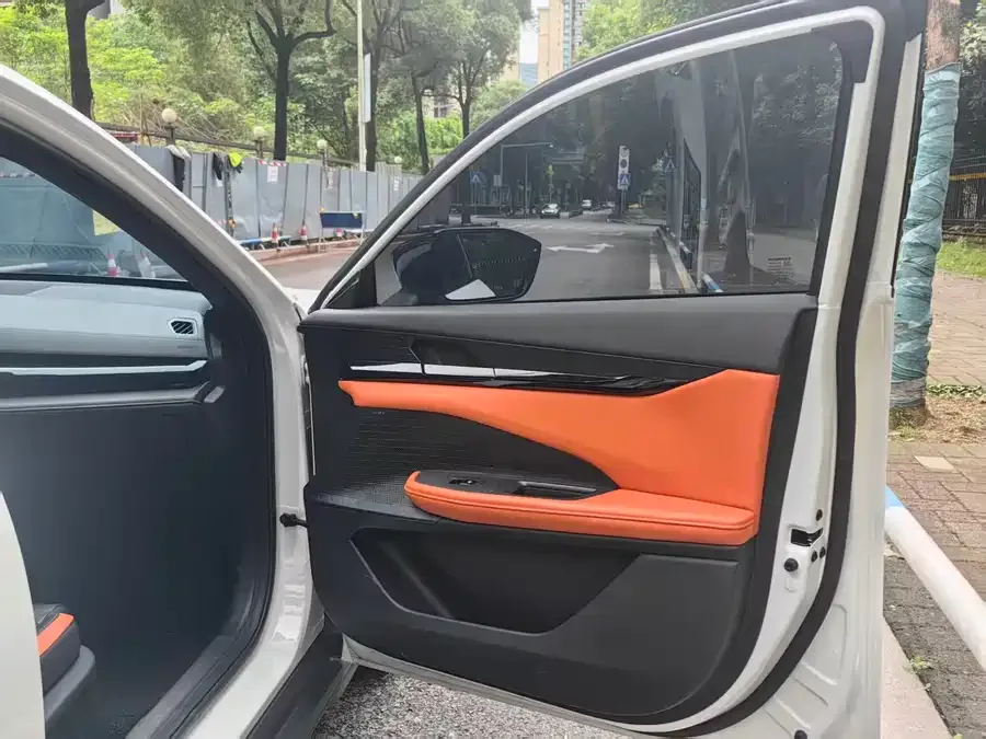 Changan UNI-V Changan UNI-V 2023 1.5T Premium Edition 2023 — миниатюра 4