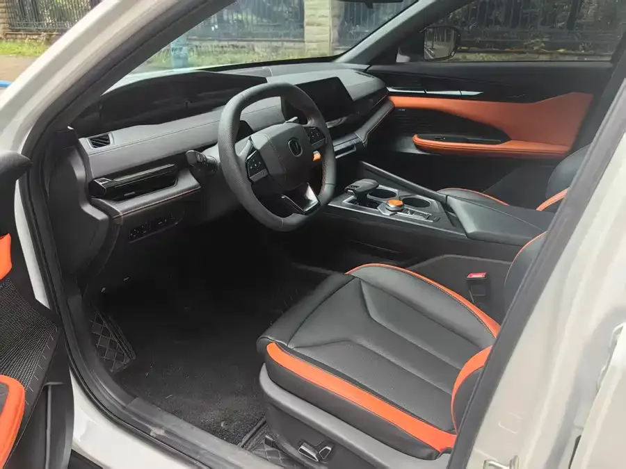 Changan UNI-V Changan UNI-V 2023 1.5T Premium Edition 2023 — миниатюра 5