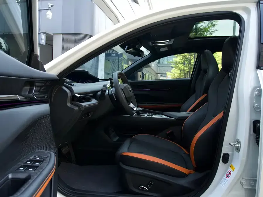 Changan UNI-V Changan UNI-V 2023 1.5T Premium Edition 2024 — миниатюра 3
