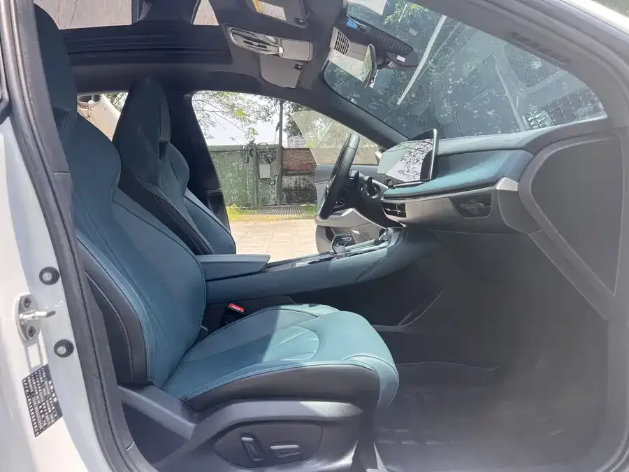 MG 7 MG7 2025 2.0T 405 AT Luxury Edition 2025 — миниатюра 4