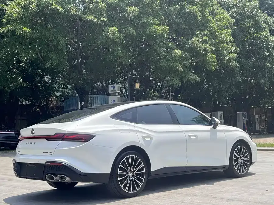 MG 7 MG7 2025 2.0T 405 AT Luxury Edition 2025 — миниатюра 5