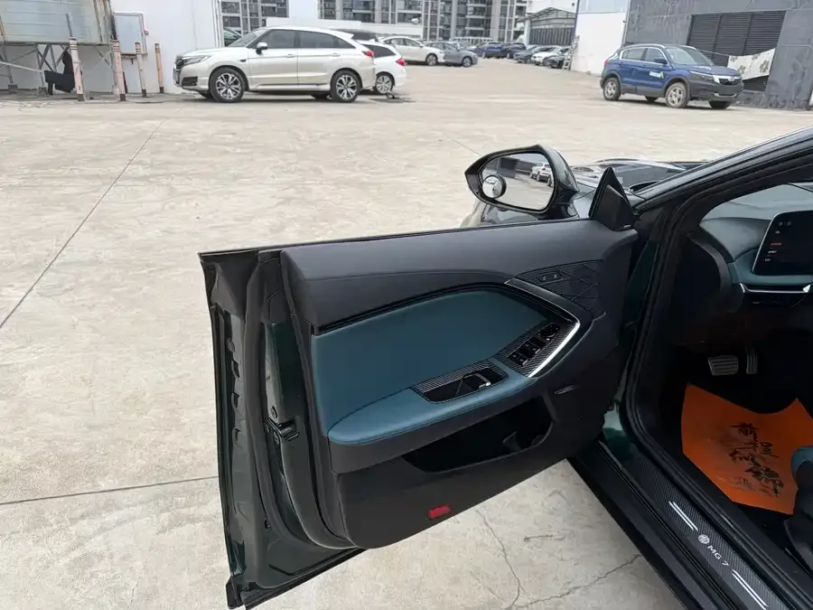 MG 7 MG7 2023 2.0T Automatic Trophy+ Exciting Edition 2023 — миниатюра 4