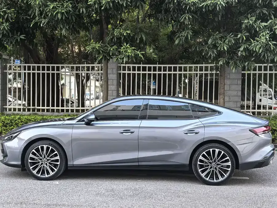 MG 7 MG7 2023 2.0T Automatic Beauty Hunter Luxury Edition 2024 — миниатюра 4