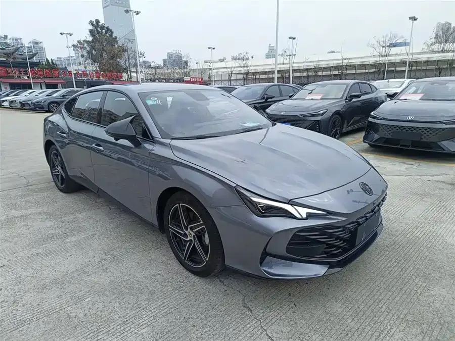 MG 7 MG7 2025 1.5T 300 DCT Luxury Edition 2025 — миниатюра 3
