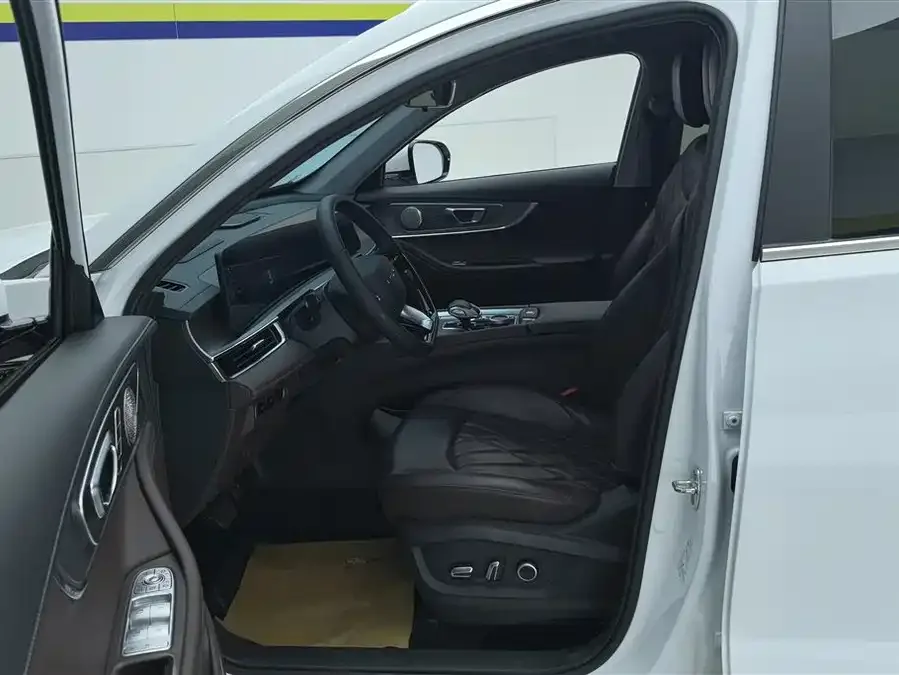 Chery Tiggo 8 PRO Tiggo 8 PRO 2024 Champion Edition 290T Two-wheel drive peak version 7 seats 2024 — миниатюра 3