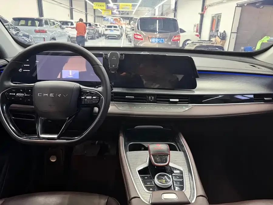 Chery Tiggo 8 PRO Tiggo 8 PRO 2024 Champion Edition 290T 2WD Peak Edition 5 Seaters 2023 — миниатюра 2
