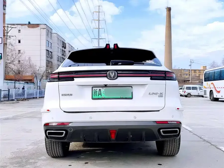 Changan UNI-K Changan UNI-K iDD 2022 Blue Whale iDD 130km 1.5T Premium Edition 2022 — миниатюра 2