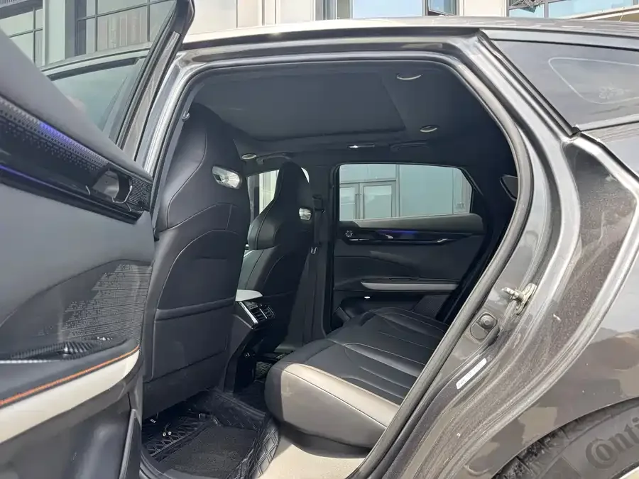 Changan UNI-V Changan UNI-V 2023 1.5T Premium Edition 2023 — миниатюра 3