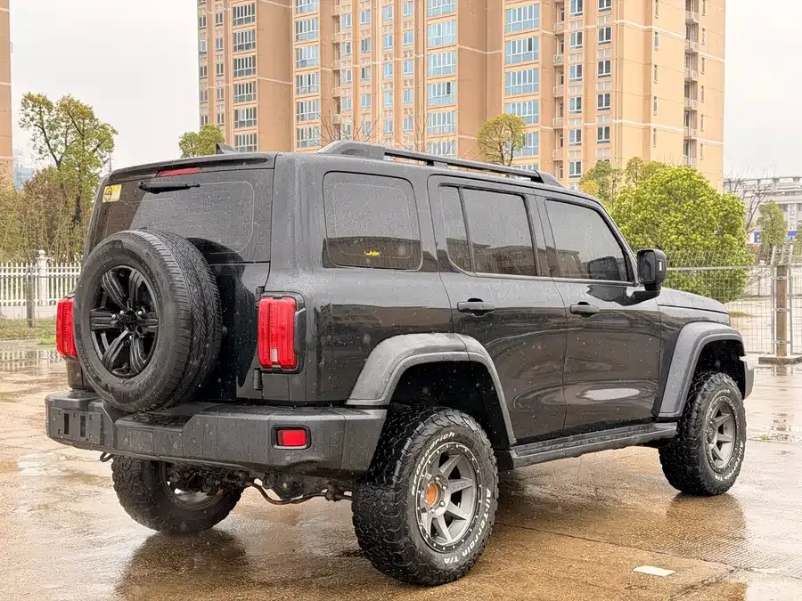 Tank 300 Tank 300 2021 Off-Road Edition 2.0T Conqueror 2022 — миниатюра 2