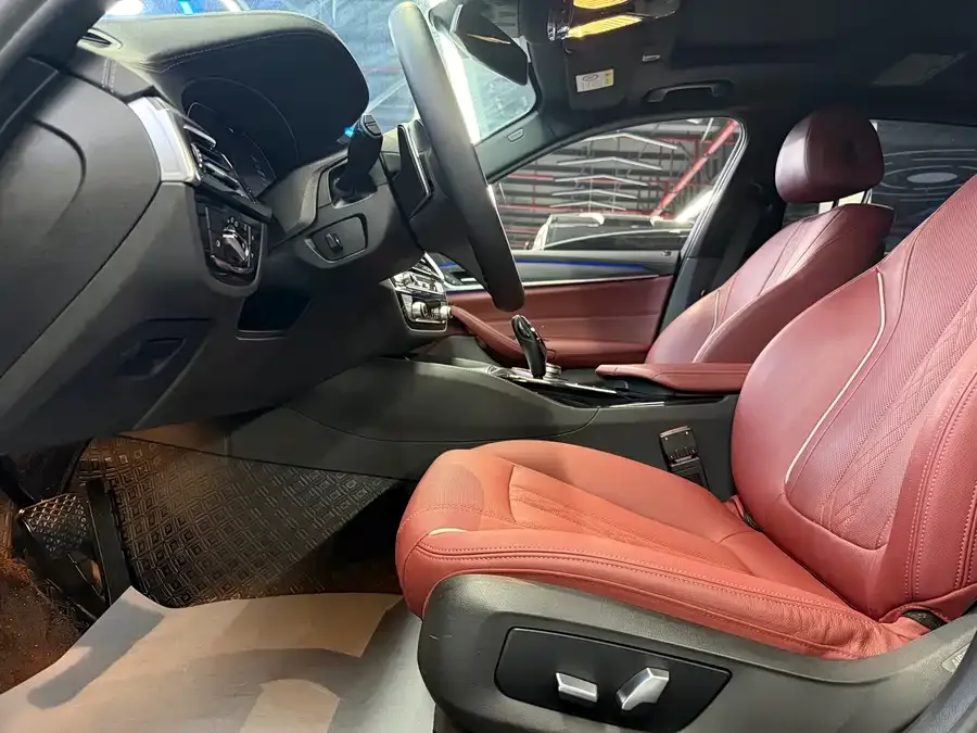 BMW 5 series BMW 5 Series 2021 facelift 530Li Leading M Sport Package 2022 — миниатюра 2