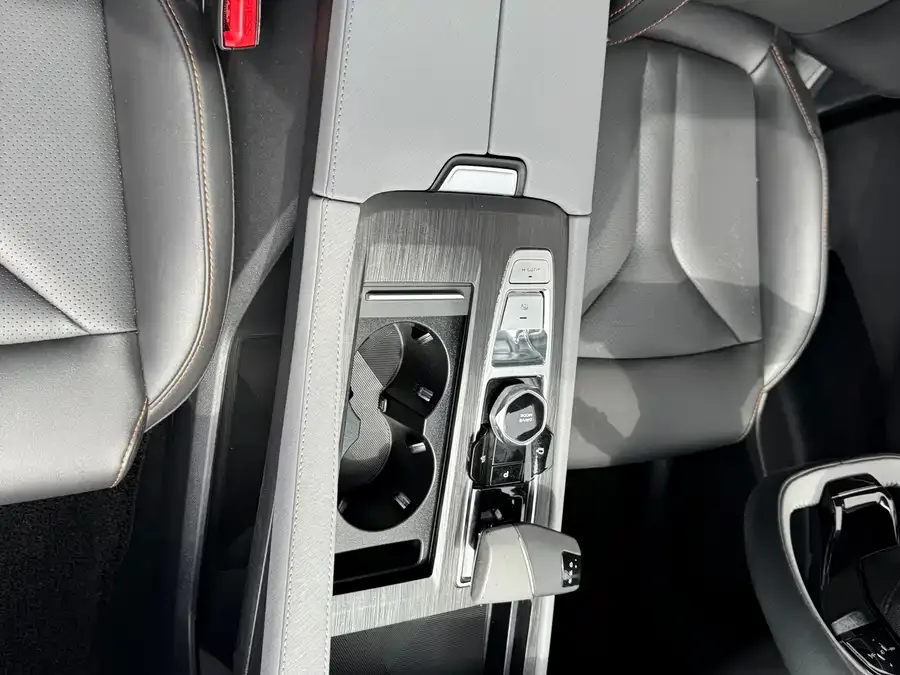Changan CS75PLUS Changan CS75PLUS 2022 Second Generation 2.0T Automatic Premium Edition 2023 — миниатюра 3