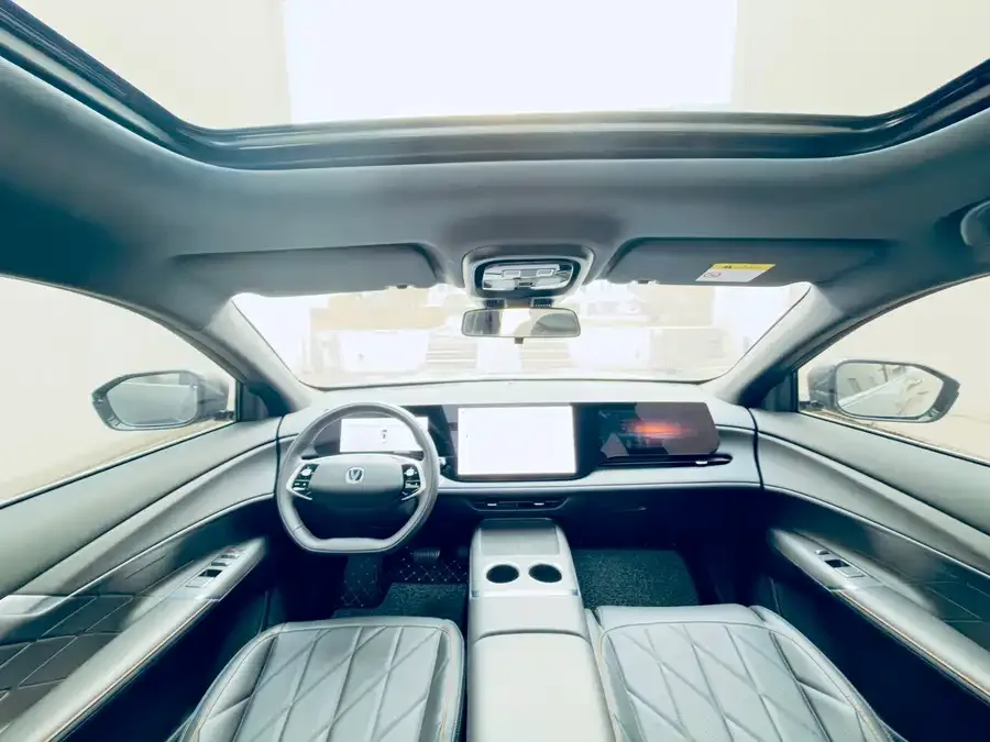 Changan CS75PLUS Changan CS75PLUS 2025 fourth-generation 1.5T New Blue Whale Smart Premium Edition 2026 — миниатюра 2