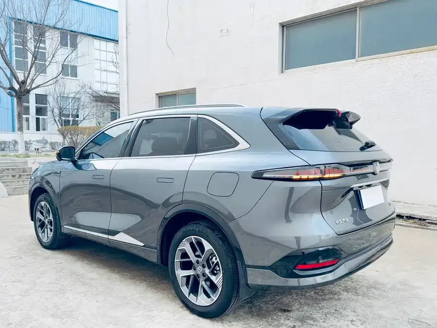Changan CS75PLUS Changan CS75PLUS 2025 fourth-generation 1.5T New Blue Whale Smart Premium Edition 2026 — миниатюра 4
