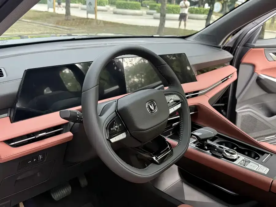 Changan CS75PLUS Changan CS75PLUS 2024 Third Generation Champion Edition 1.5T Smart Driving and Navigation Edition 2025 — миниатюра 2