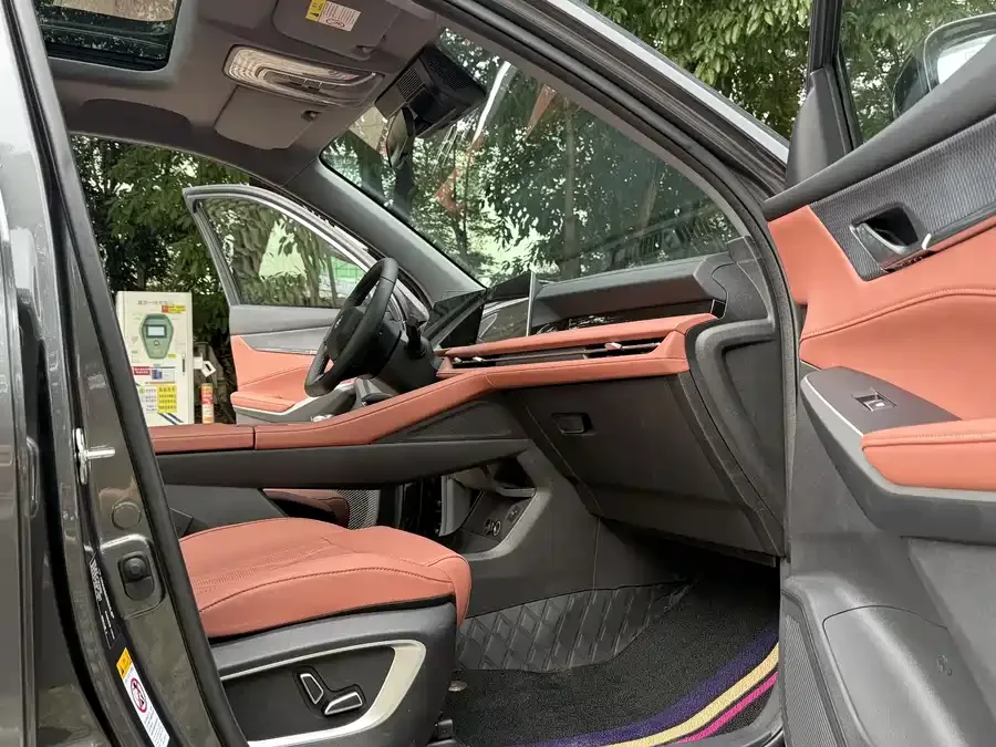 Changan CS75PLUS Changan CS75PLUS 2024 Third Generation Champion Edition 1.5T Smart Driving and Navigation Edition 2025 — миниатюра 3