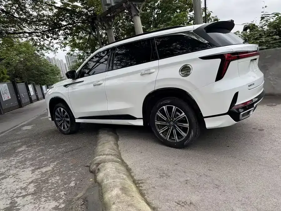 Changan CS75PLUS Changan CS75PLUS 2024 Third Generation Champion Edition 1.5T Smart Driving and Navigation Edition 2024 — миниатюра 3