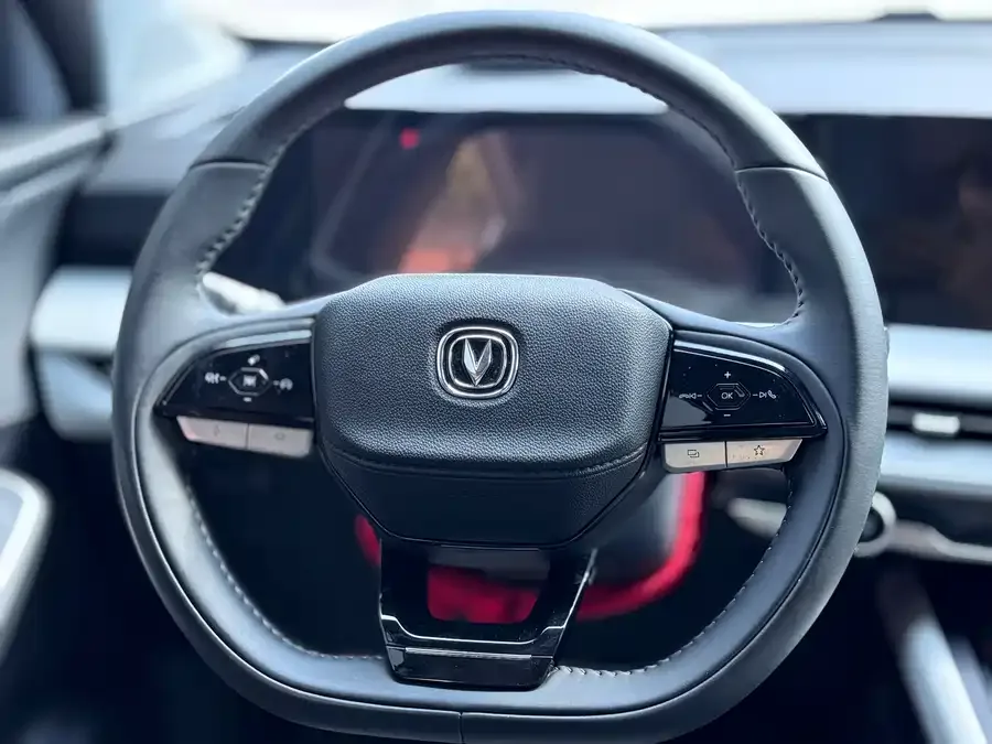 Changan CS75PLUS Changan CS75PLUS 2024 Third Generation Champion Edition 2.0T Intelligent Driving Powerful Engine 2024 — миниатюра 3