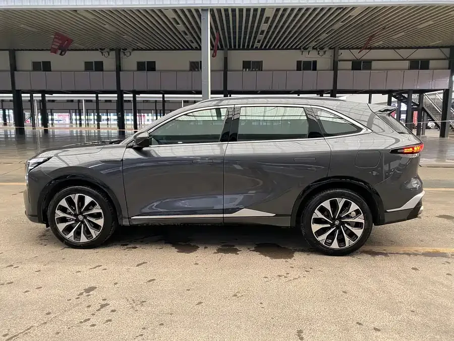 Changan CS75PLUS Changan CS75PLUS 2025 Fourth Generation Ultra 2.0T New Blue Whale Cloud Edition 2025 — миниатюра 4