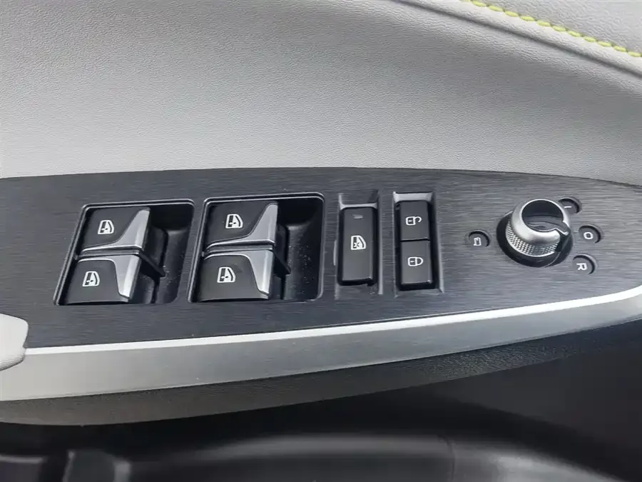 Changan CS75PLUS Changan CS75PLUS 2023 third-generation 1.5T automatic premium model 2024 — миниатюра 3
