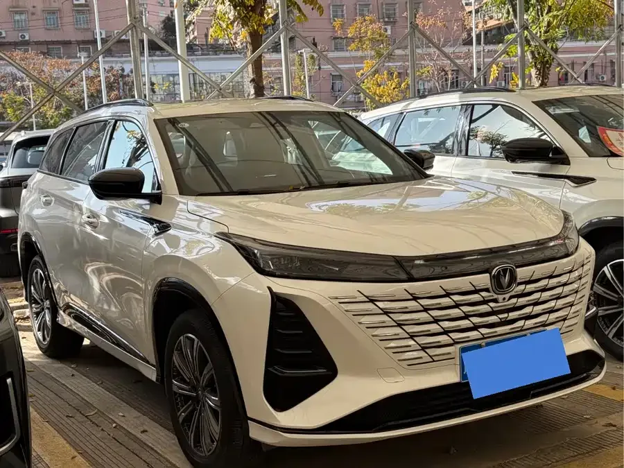 Changan CS75PLUS Changan CS75PLUS 2024 Third Generation Champion Edition 2.0T Intelligent Driving Powerful Engine 2024 — миниатюра 3