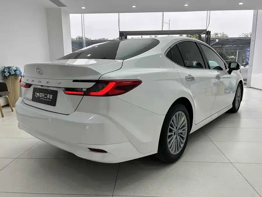 Toyota Camry Camry 2024 2.0GVP Deluxe Edition 2025 — миниатюра 5