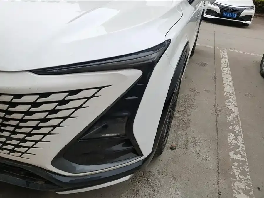 Changan UNI-T Changan UNI-T 2023 Second Generation 1.5T Premium Edition 2023 — миниатюра 2