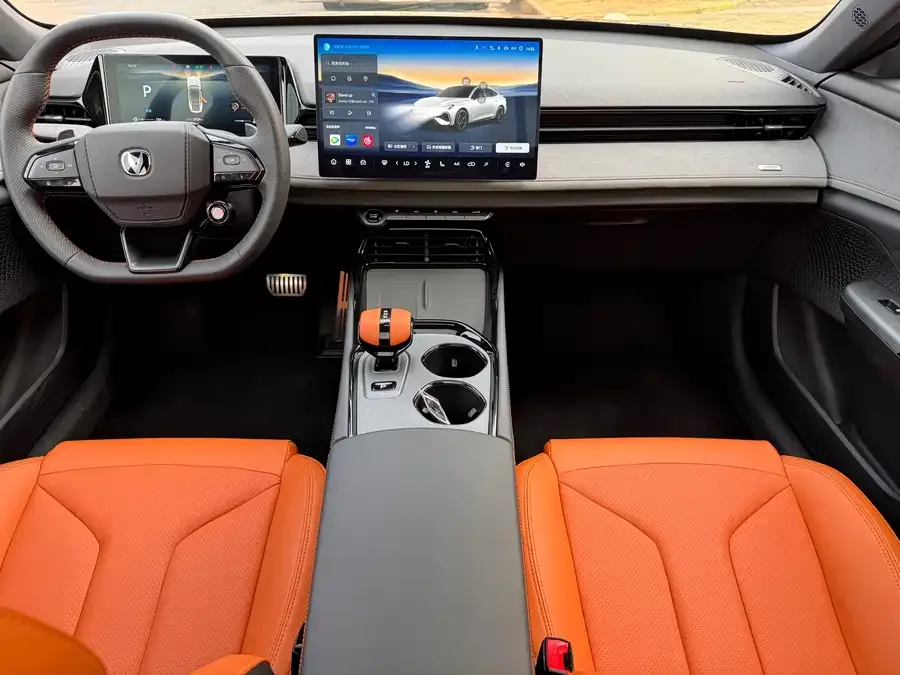 Changan UNI-V Changan UNI-V 2025 third-generation 2.0T JinQing model 2026 — миниатюра 4