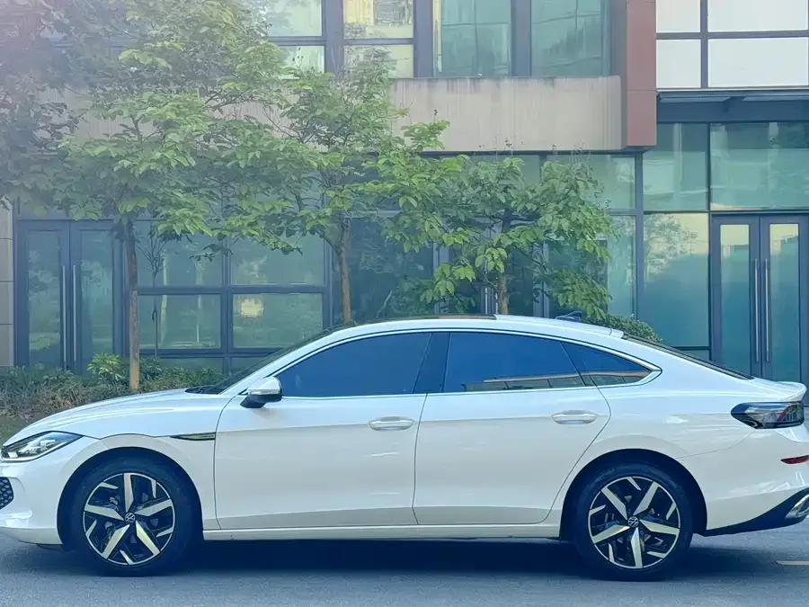 Volkswagen Lamando Lingdu 2024 Lingdu L 280TSI DSG trendy version 2023 — миниатюра 4