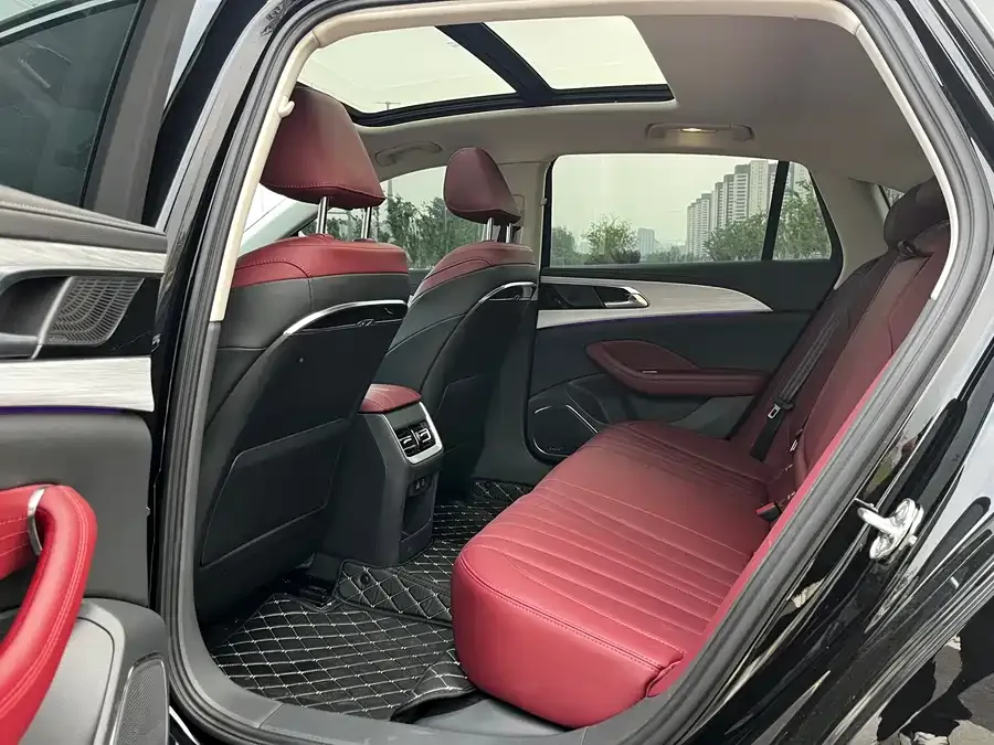 Hongqi H5 Hongqi H5 2025 2.0T Automatic Flagship Edition 2025 — миниатюра 2