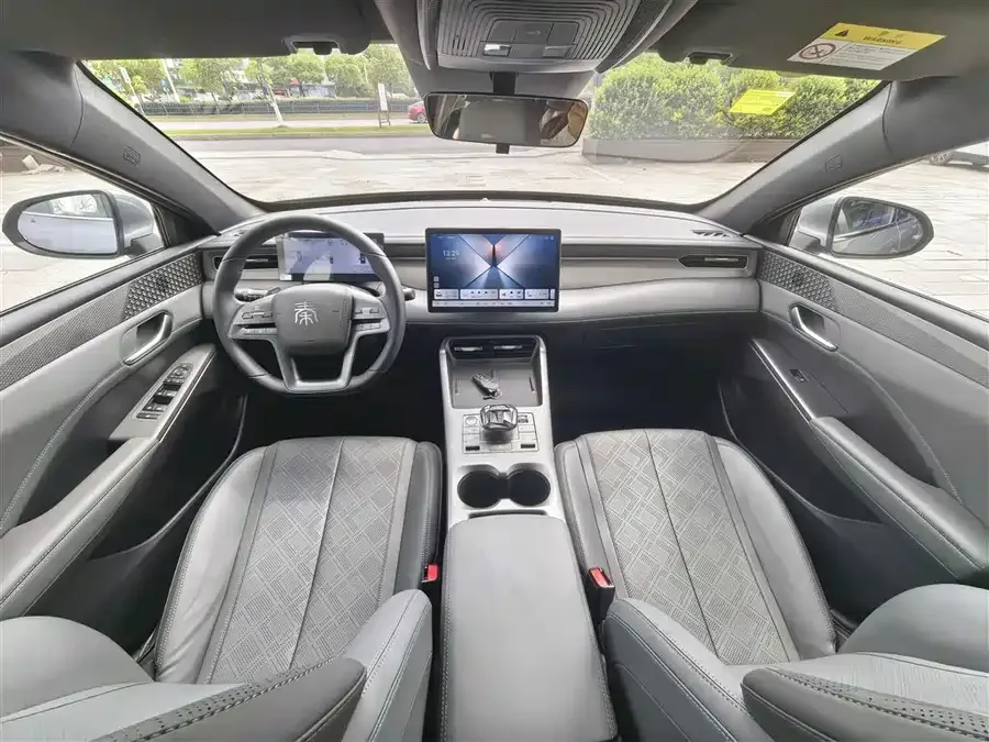 BYD Qin PLUS Qin PLUS 2025 DM-i Intelligent Driving Edition 55KM Beyond Edition 2025 — миниатюра 2