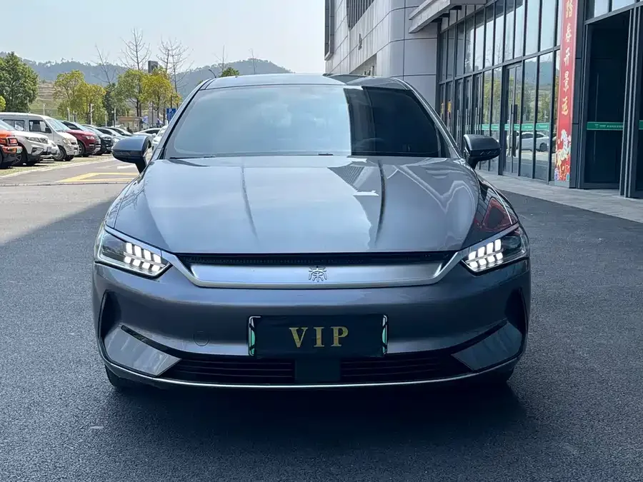 BYD Qin PLUS Qin PLUS 2021 EV 400KM Luxury Edition 2022 — фото 1, купить с доставкой в Москву