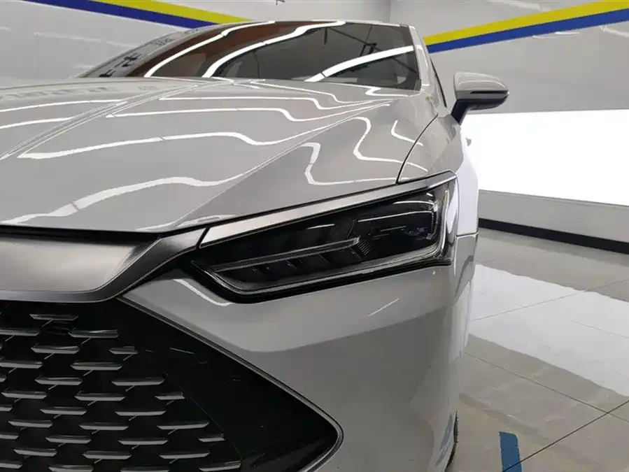 BYD Qin PLUS Qin PLUS 2024 Honor Edition DM-i 55KM Leading Edition 2025 — миниатюра 2